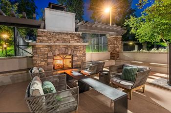 Fireside lounge